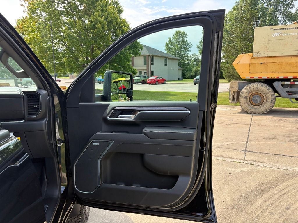 2026 Chevrolet Silverado 3500HD LTZ