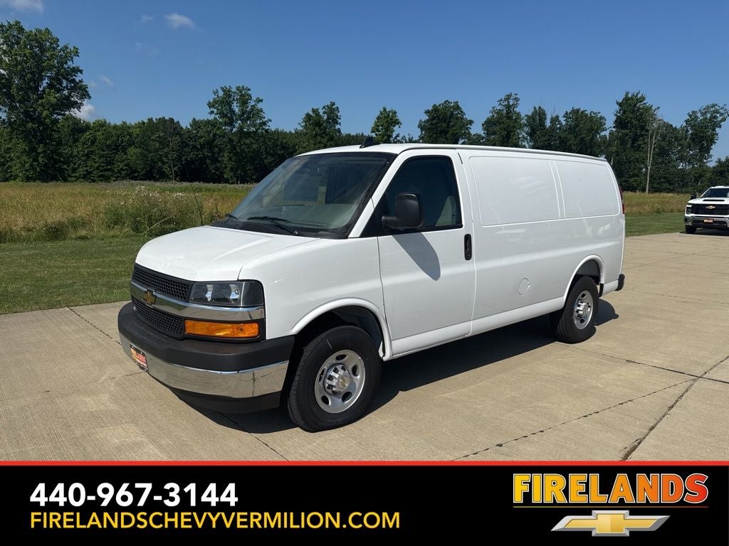 2025 Chevrolet Express 2500 Work Van Cargo