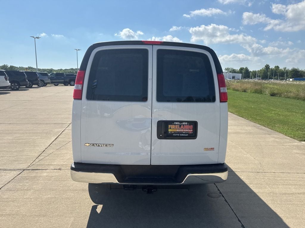 2025 Chevrolet Express 2500 Work Van Cargo