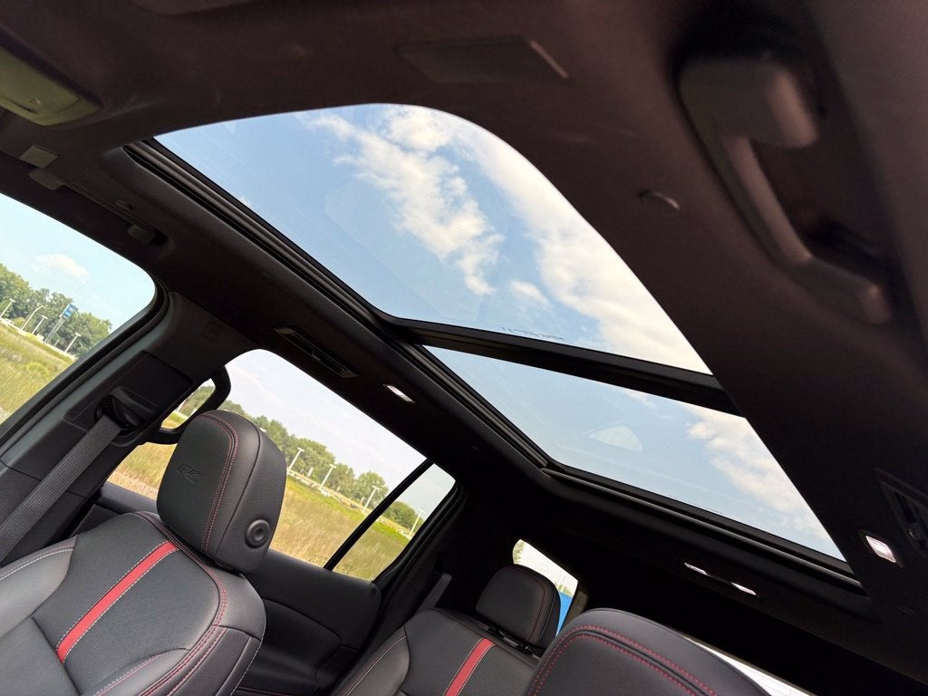 2025 Chevrolet Traverse RS