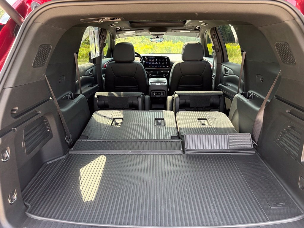 2025 Chevrolet Traverse RS