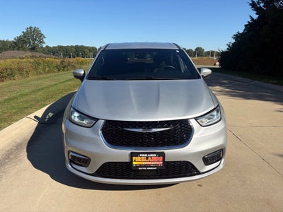 2023 Chrysler Pacifica Touring