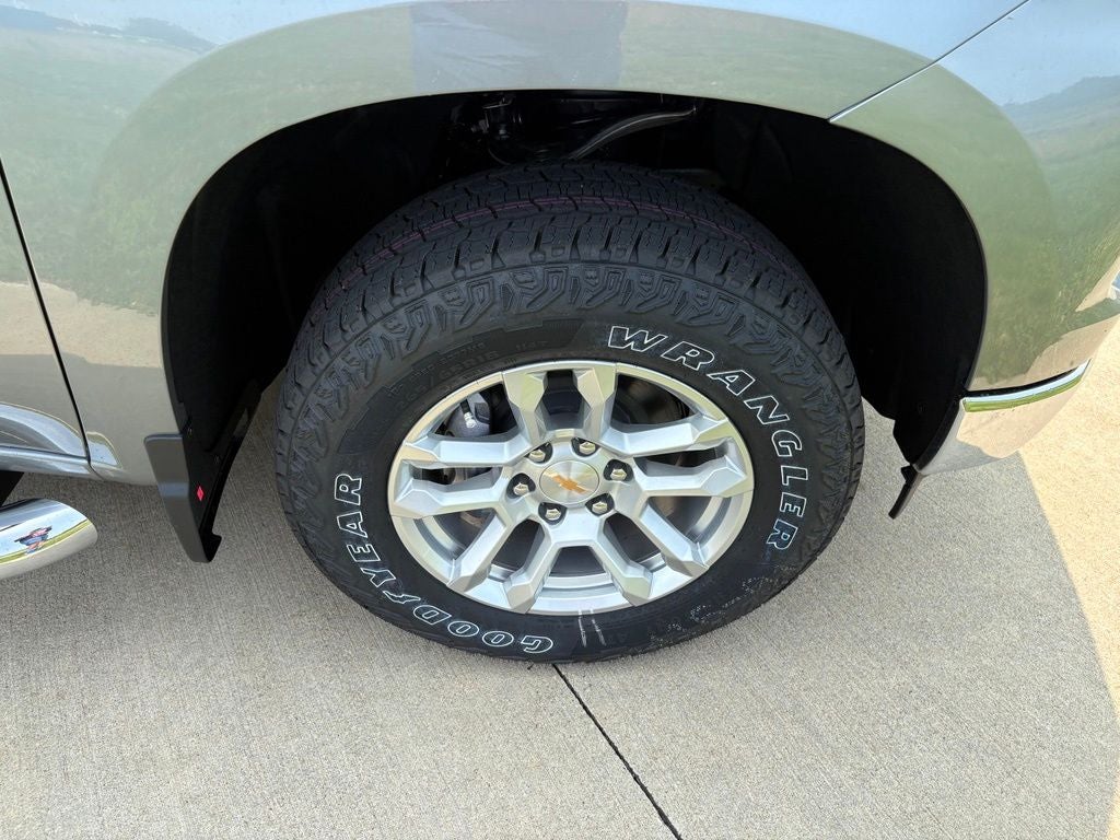 2026 Chevrolet Silverado 1500 LT LT1