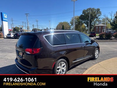 2017 Chrysler Pacifica Touring L Plus