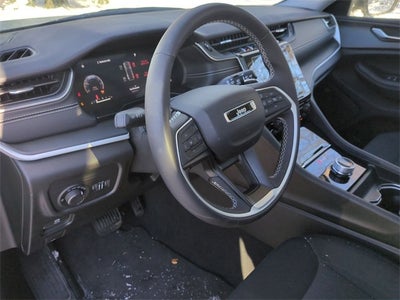 2024 Jeep Grand Cherokee Laredo