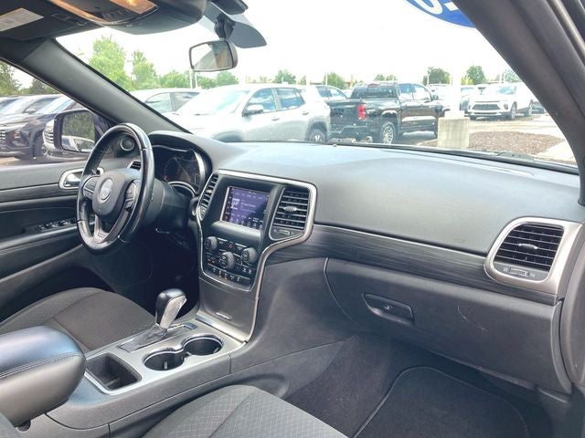 2020 Jeep Grand Cherokee Laredo E