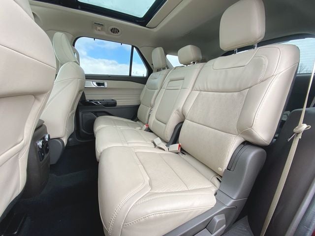 2022 Ford Explorer Platinum