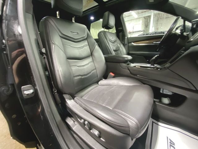 2018 Cadillac XT5 Platinum