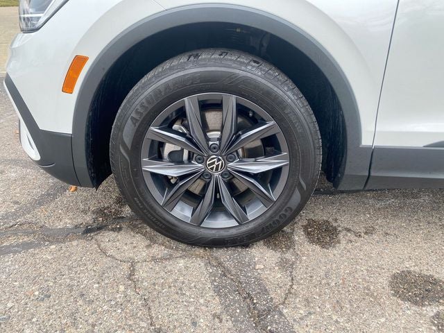 2023 Volkswagen Tiguan 2.0T SE