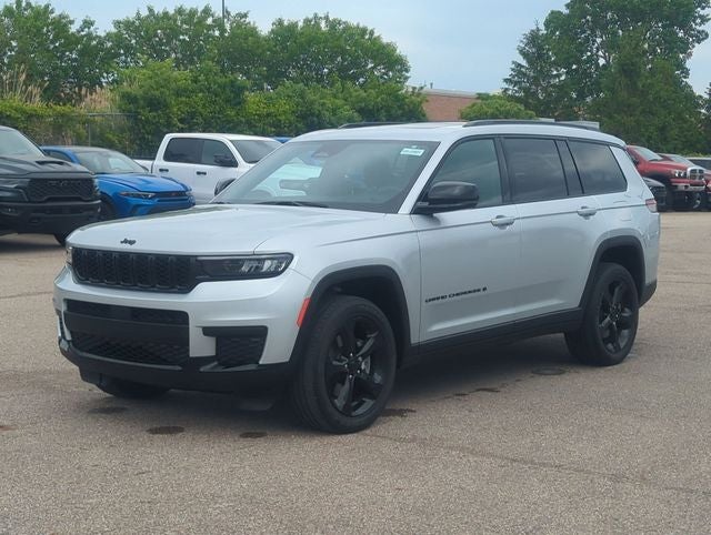 2023 Jeep Grand Cherokee L Altitude 4x4