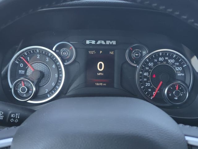 2023 RAM 1500 Big Horn Crew Cab 4x4 5'7' Box
