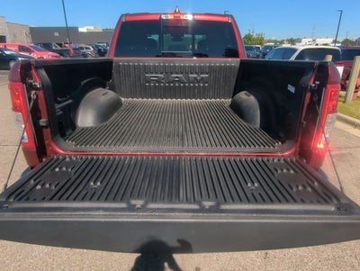 2022 RAM 1500 Big Horn Crew Cab 4x4 5'7' Box