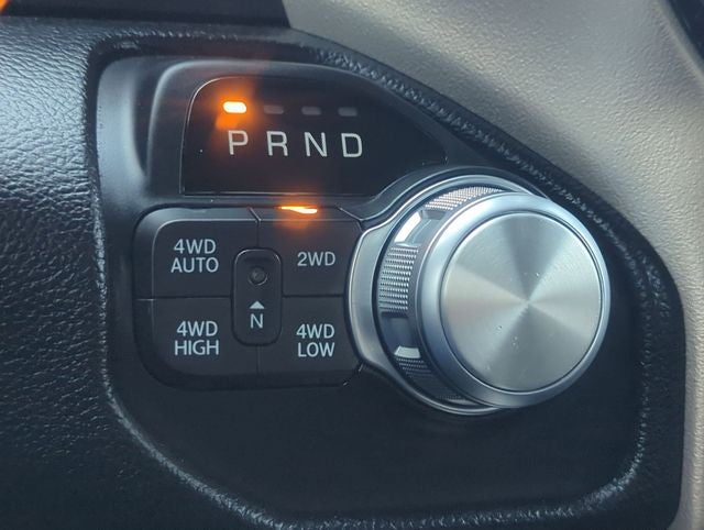 2019 RAM 1500 Laramie Crew Cab 4x4 5'7' Box