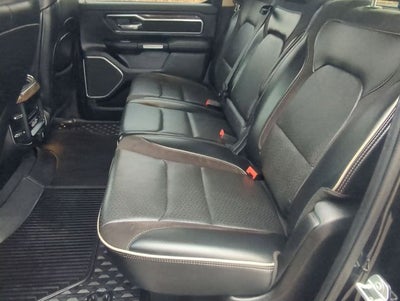 2019 RAM 1500 Laramie Crew Cab 4x4 5'7' Box