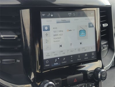 2022 RAM 1500 Laramie Crew Cab 4x4 5'7' Box