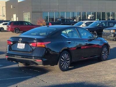 2024 Nissan Altima SV FWD