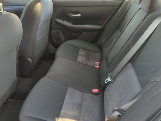 2022 Nissan Sentra SR Xtronic CVT