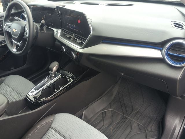 2024 Chevrolet Trax FWD LT