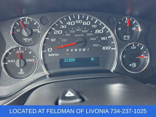 2025 Chevrolet Express Passenger 1LT