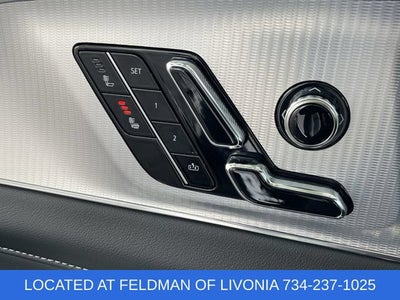 2024 Cadillac LYRIQ Tech