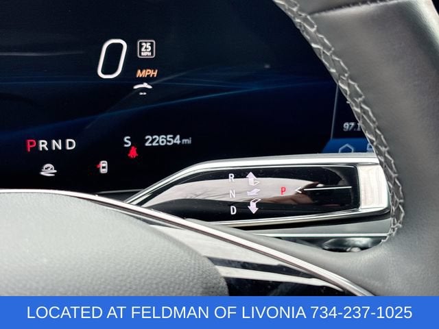 2024 Cadillac LYRIQ Luxury 1