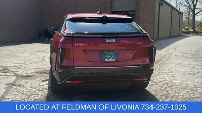 2024 Cadillac LYRIQ Luxury 2