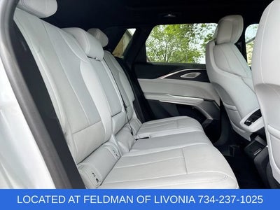 2024 Cadillac LYRIQ Luxury 2