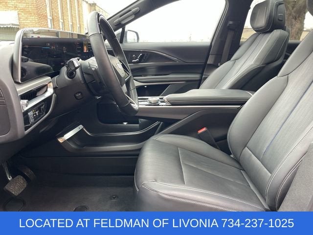 2024 Cadillac LYRIQ Sport 3