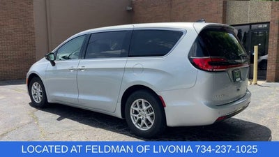 2024 Chrysler Pacifica Touring L