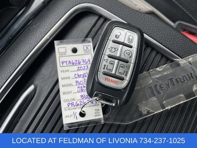 2023 Chrysler Pacifica Hybrid Limited