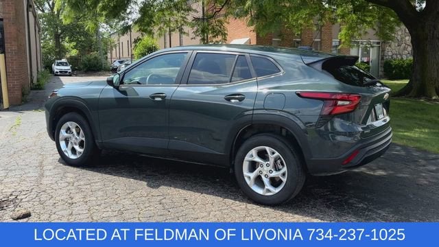 2025 Chevrolet Trax LS