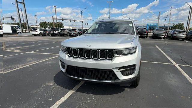 2023 Jeep Grand Cherokee Laredo