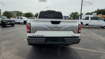 2021 Nissan Titan Platinum Reserve