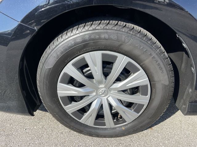 2023 Toyota Camry Hybrid LE