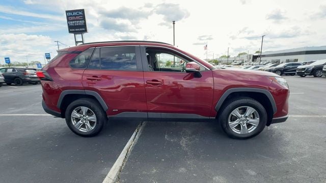 2022 Toyota RAV4 Hybrid XLE
