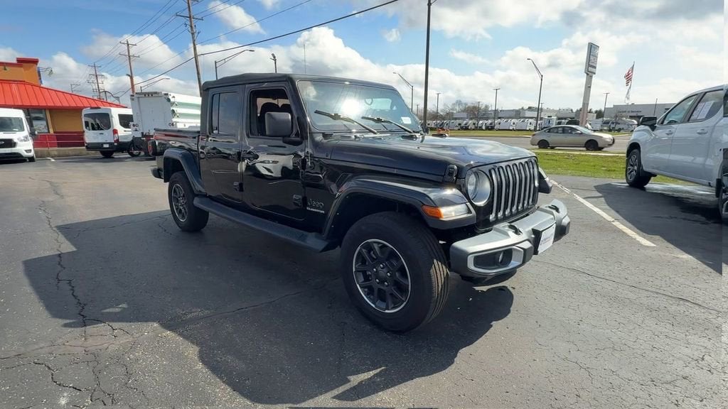 2022 Jeep Gladiator Overland