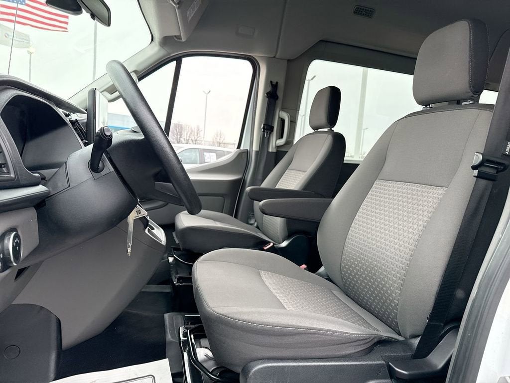 2023 Ford Transit Passenger Wagon XL