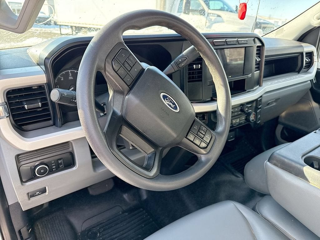 2024 Ford Super Duty F-450 DRW XL