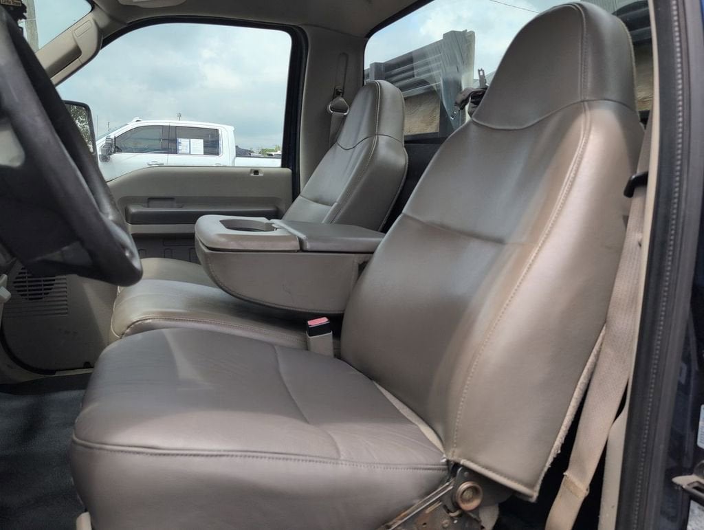 2008 Ford Super Duty F-350 DRW XL