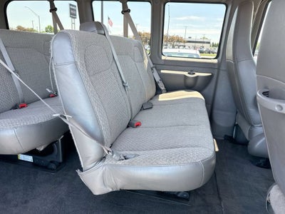 2022 Chevrolet Express Passenger 2500 1LT
