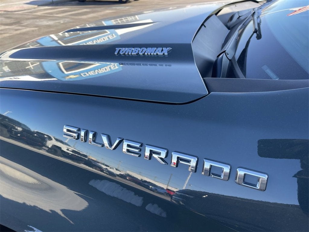 2025 Chevrolet Silverado 1500 LT (2FL)