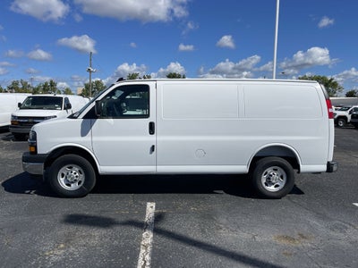 2025 Chevrolet Express Cargo WT