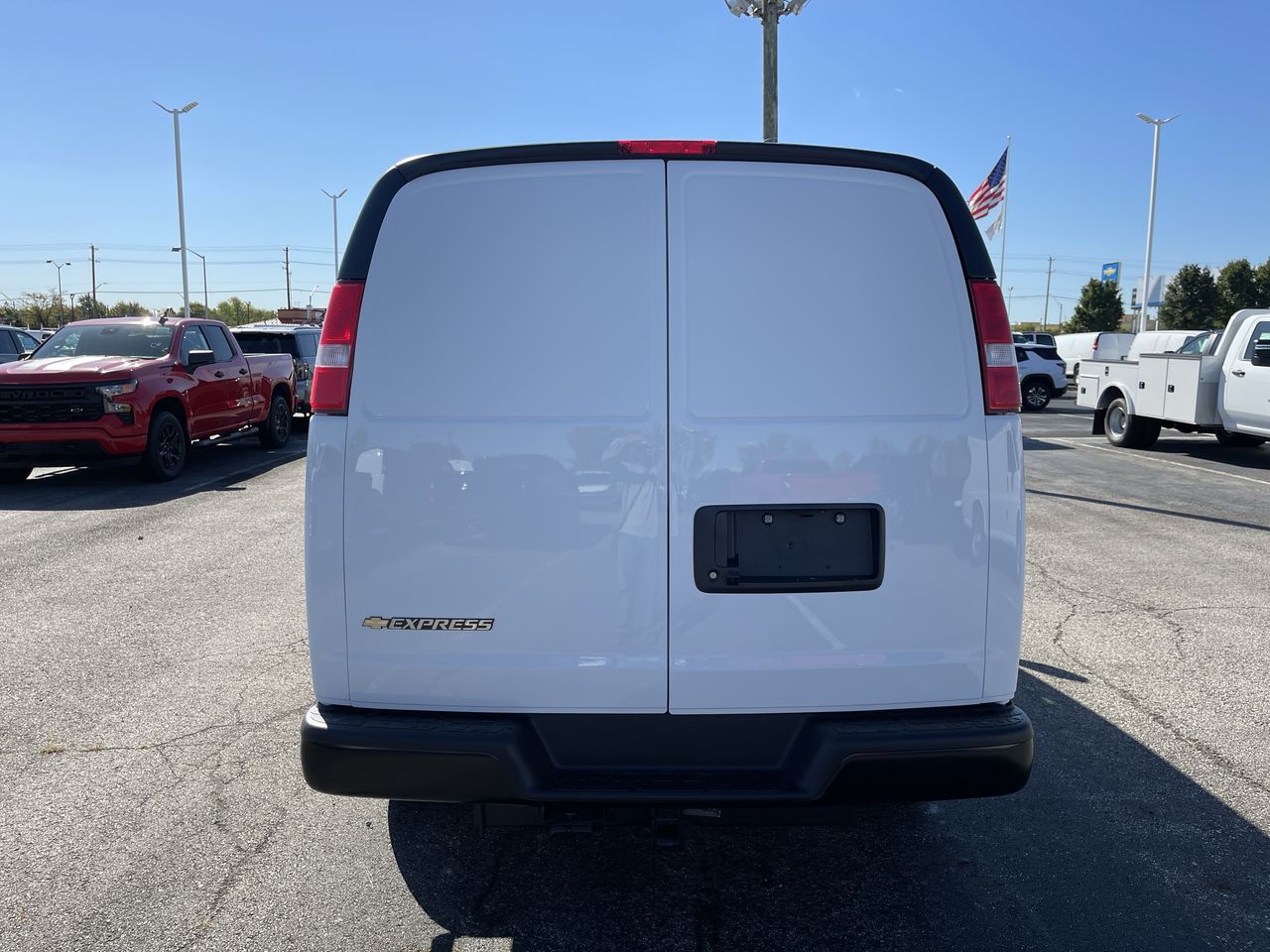 2025 Chevrolet Express Cargo WT