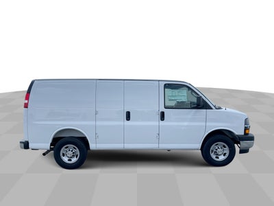 2025 Chevrolet Express Cargo WT