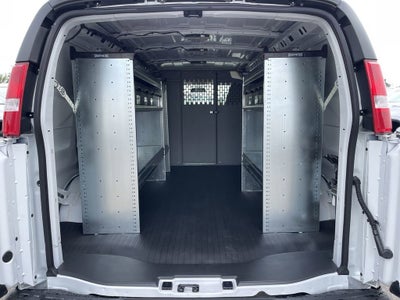 2025 Chevrolet Express Cargo WT