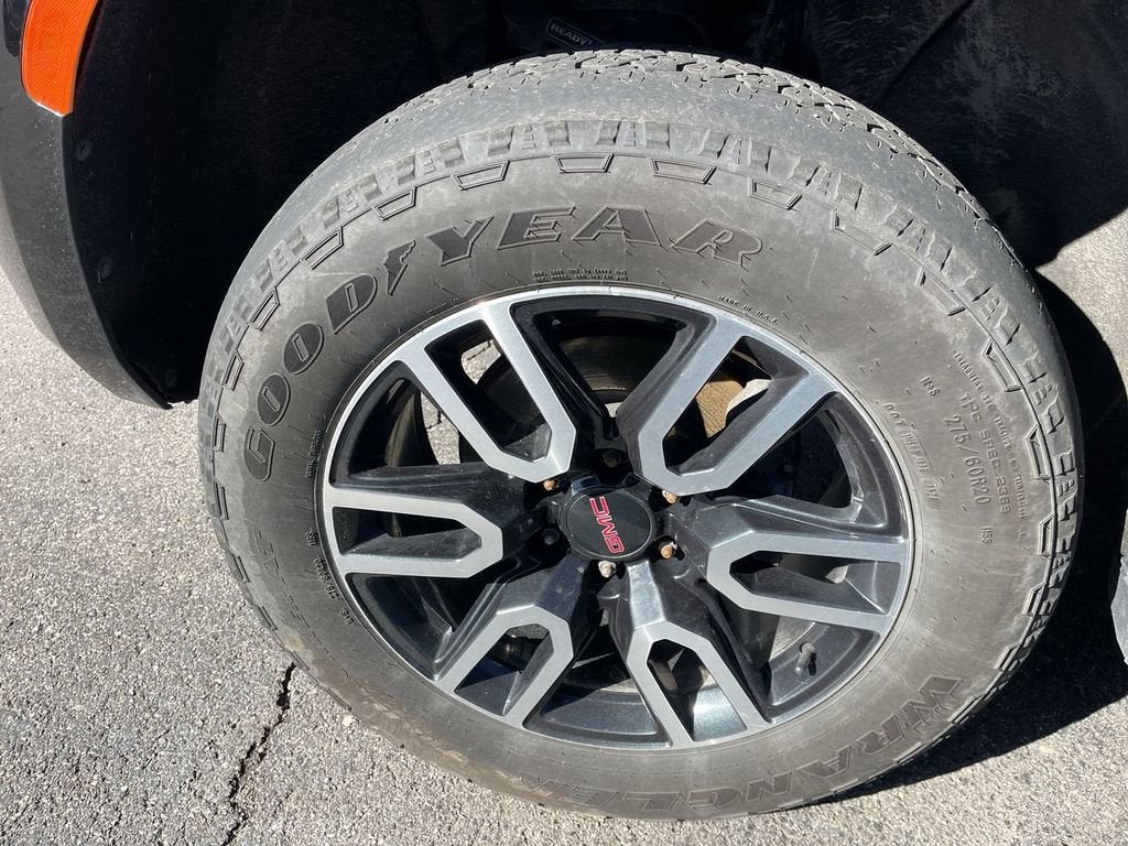 2022 GMC Yukon XL AT4