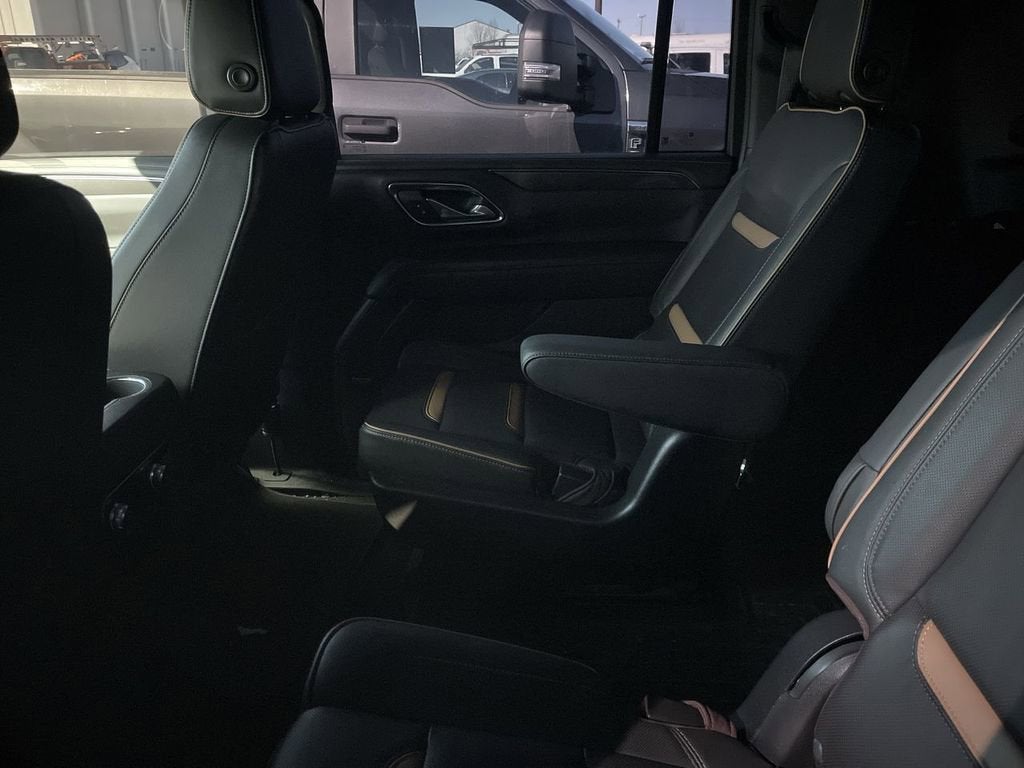 2022 GMC Yukon XL AT4