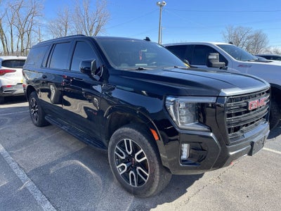 2022 GMC Yukon XL AT4