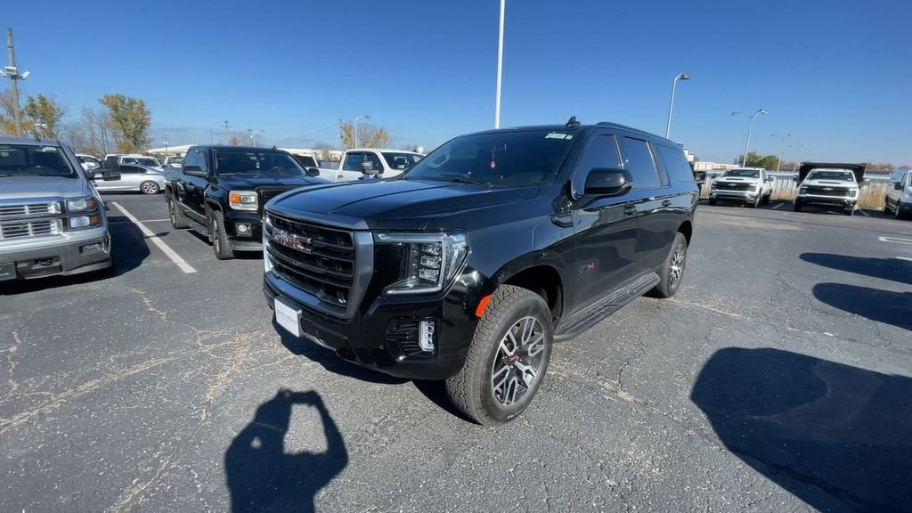 2022 GMC Yukon XL AT4