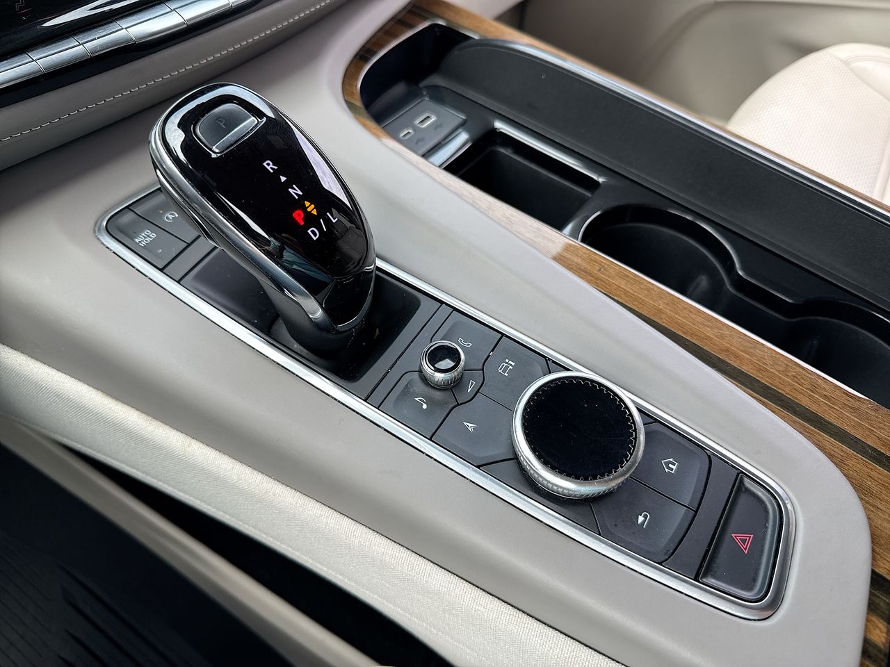 2022 Cadillac Escalade ESV Premium Luxury Platinum